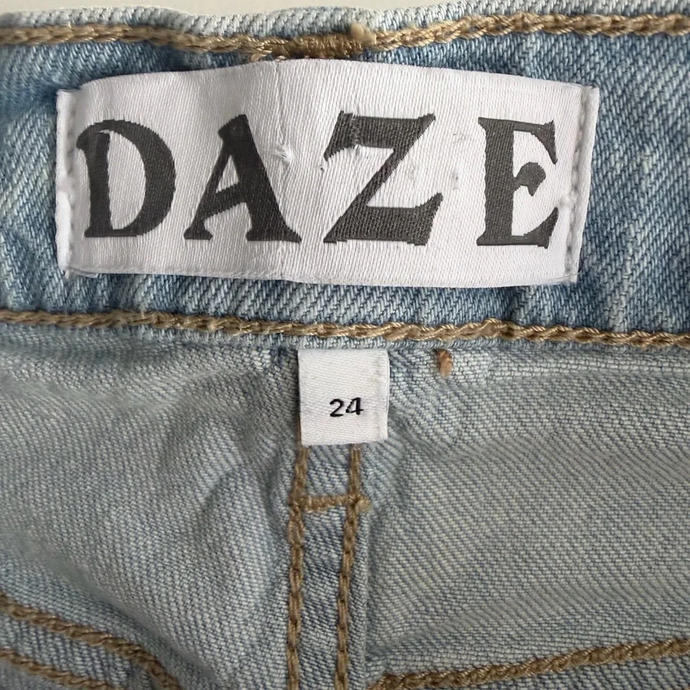 Daze denim shorts size 24